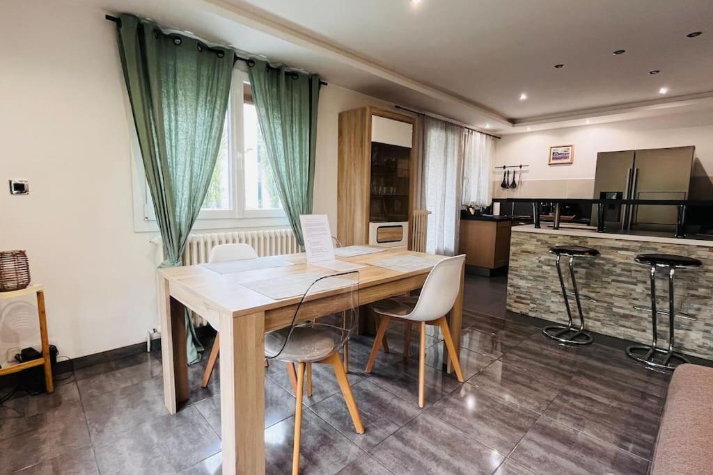 Appartement Proche Centre Ville Avec Parking Gratuit Annecy Exterior foto