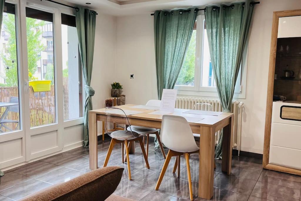 Appartement Proche Centre Ville Avec Parking Gratuit Annecy Exterior foto